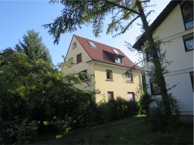 1. Beispielbild: Haus Aussenansicht 1. Beispielbild: Haus Aussenansicht