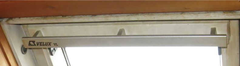 Velux typische VL-Griffleiste Velux typische VL-Griffleiste